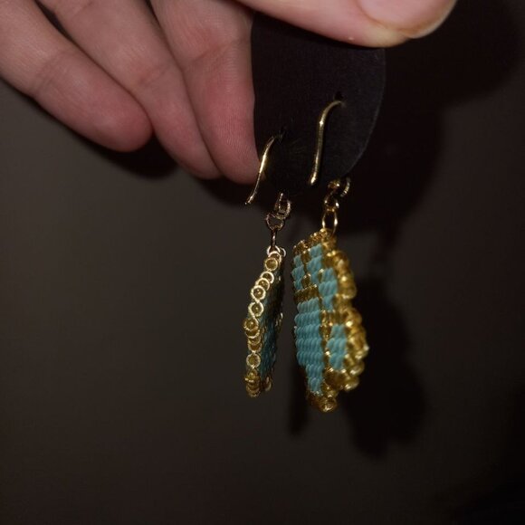 Beaded Paw Print Earrings – 💕 Gift for the pet moms – 18K gold plated hooks - Picture 5 of 5